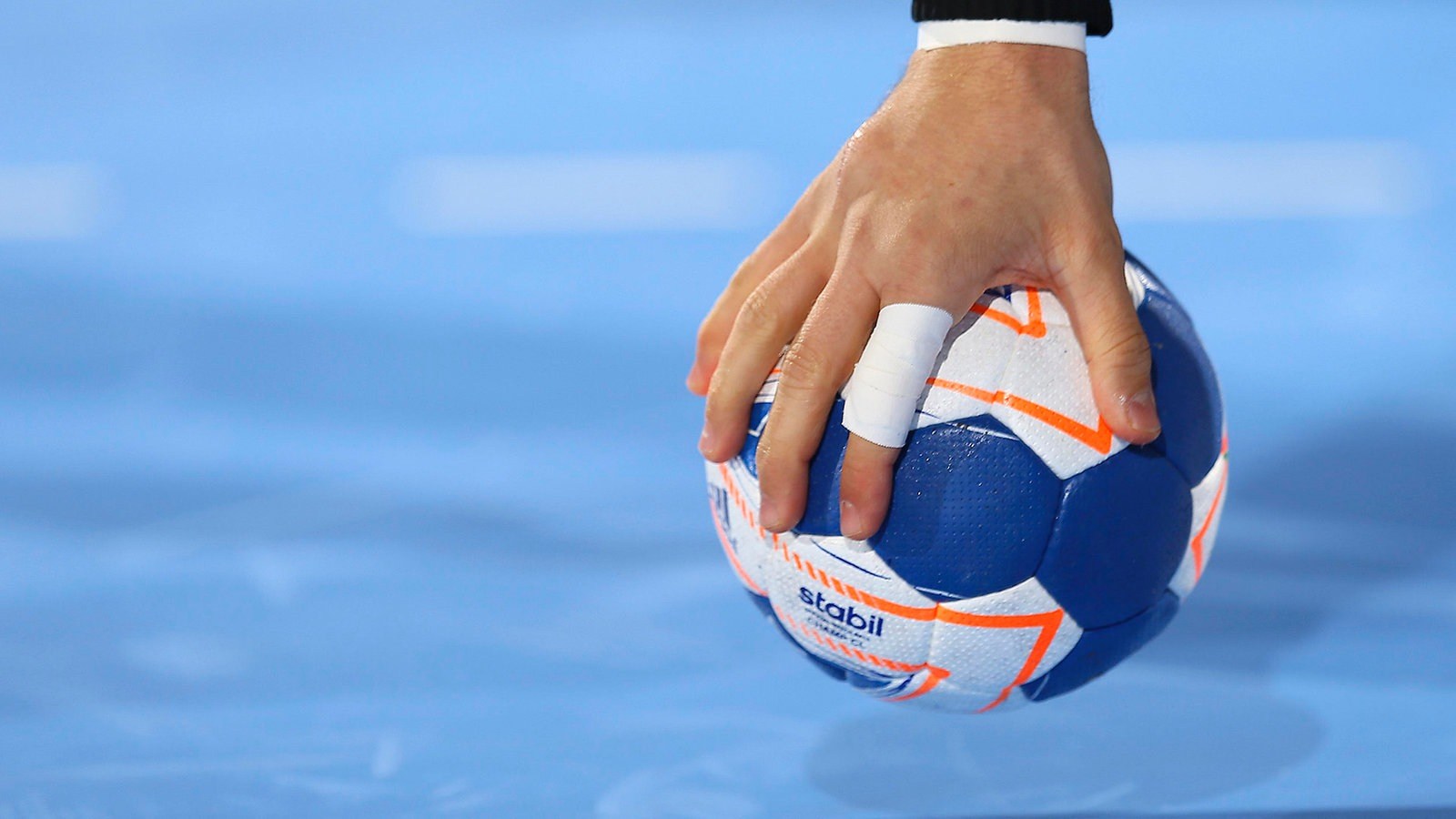 كرة اليد: مواجهات قوية في برنامج الجولة الثانية من مرحلة التتويج