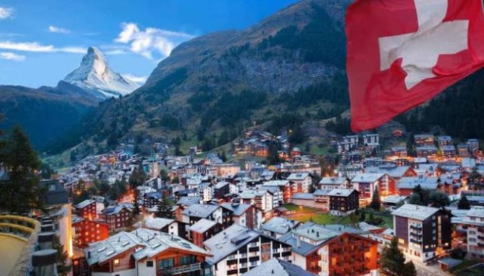 سويسرا: ارتفاع مخيف في عدد الاصابات بكورونا