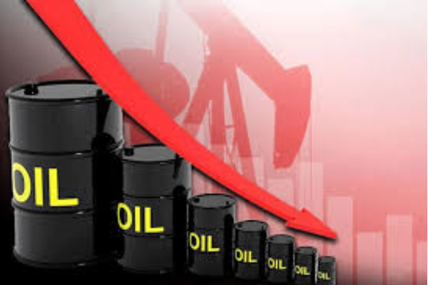 فروس كورونا يواصل ضغطه على أسعار النفط