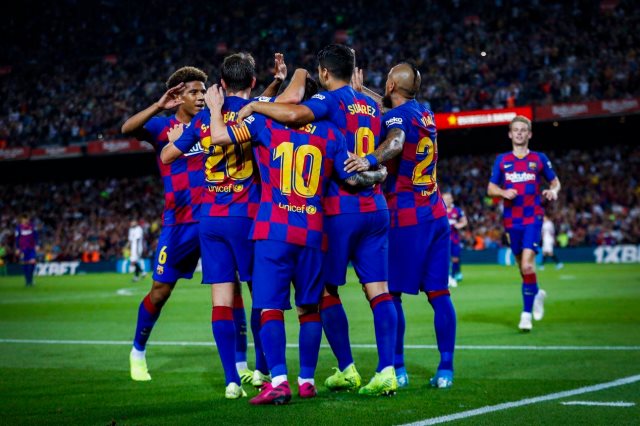 اللاعبون يتدربون في منازلهم : فريق برشلونة يعلق نشاطه بسبب كورونا