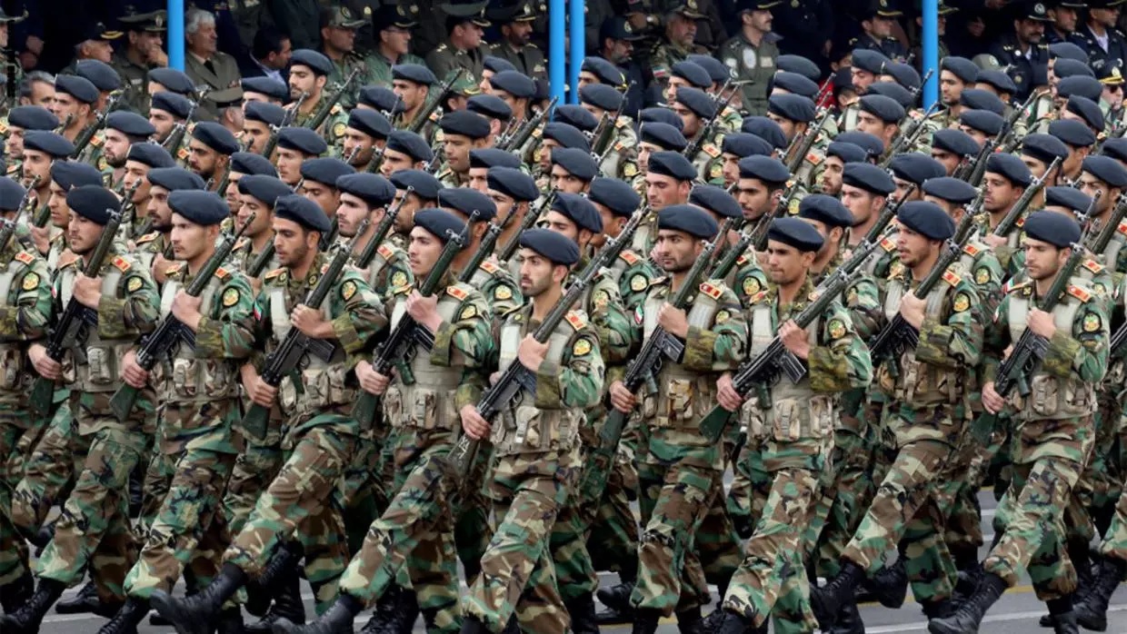 خلال 24 ساعة: الجيش الإيراني في الشوارع لمنع الجولان