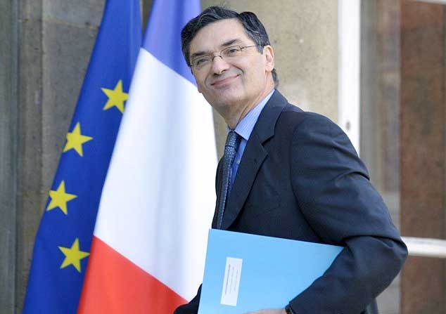 وفاة وزير فرنسي سابق بكورونا