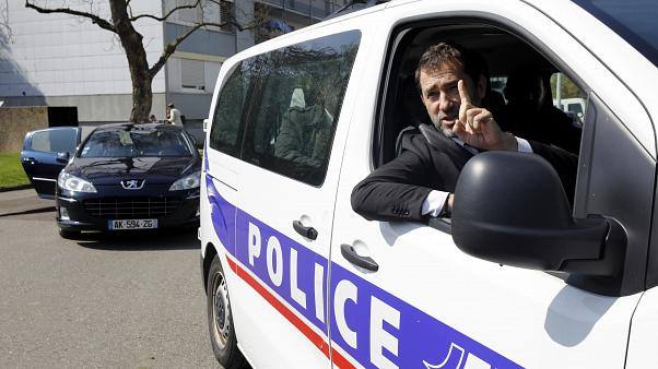 وزير الداخلية الفرنسي: كورونا هي السبب في ما حدث
