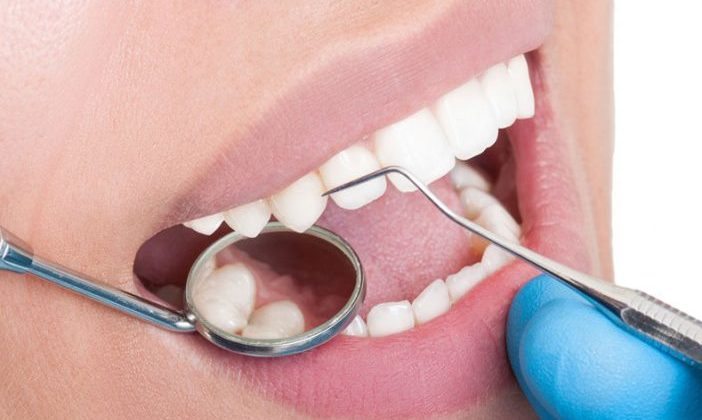 دعوة أطباء الأسنان إلى الاقتصار على الحالات الاستعجالية  فقط