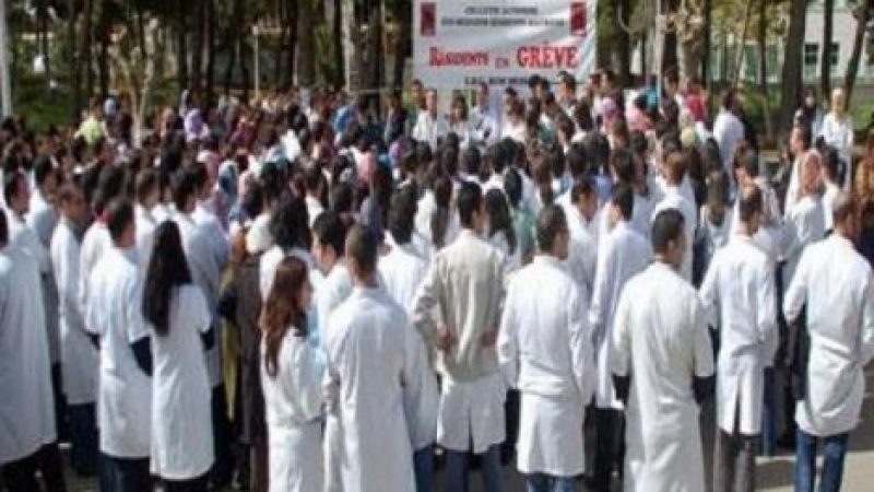 دعا إلى يوم غضب : الجلولي يتهم الحكومة بدفع أعوان الصحة والأطباء إلى الهجرة