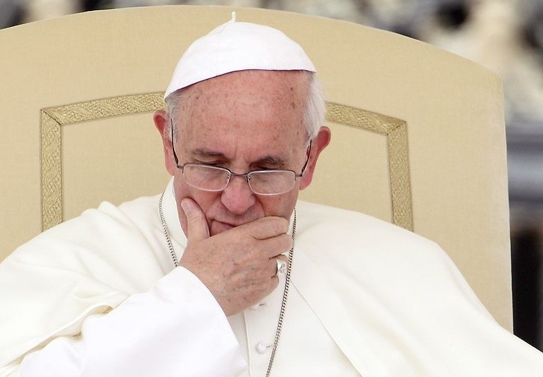 وفاة الطبيب الشخصي لبابا الفاتيكان بكورونا… وغموض حول آخر لقاء