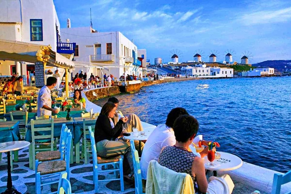 اليونان تستأنف الموسم السياحي انطلاقا من هذا التاريخ