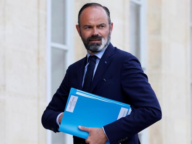 فرنسا: التحقيق مع رئيس الوزراء المستقيل
