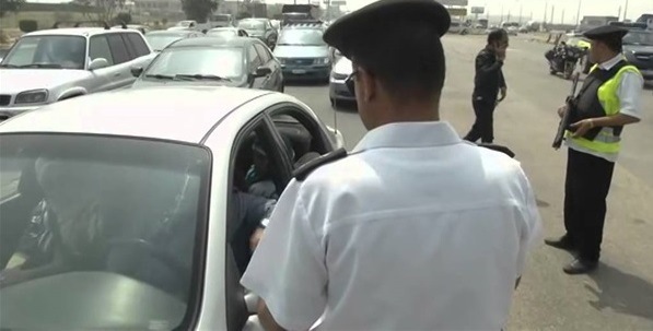 مصر: فرض رسوم على السيارات المجهزة بأجهزة الكترونية أو ترفيهية