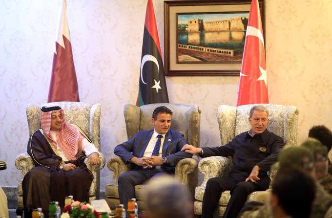 وزيرا الدفاع التركي والقطري في طرابلس