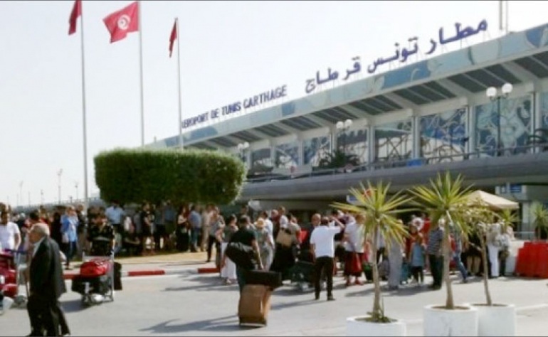 لمجابهة مخاطر كورونا: فريق طبي عسكري في مطار تونس قرطاج