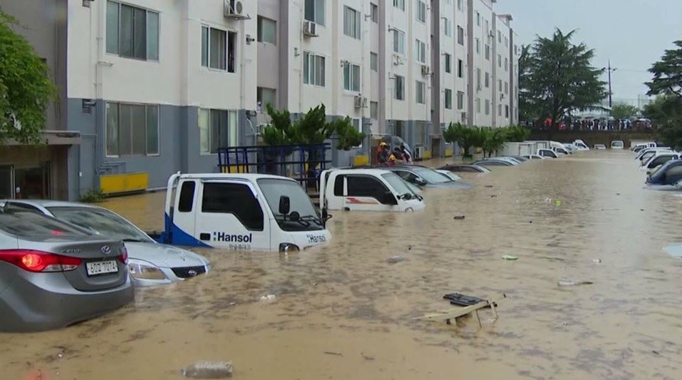 كوريا الجنوبية: الفيضانات تخلف 13 ضحية