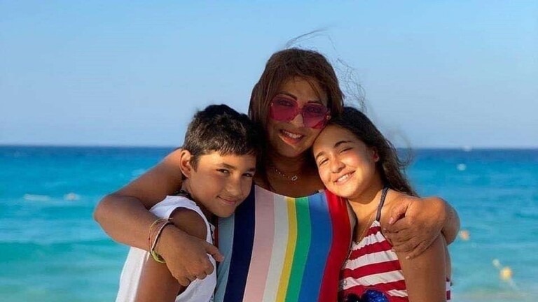 الممثلة هالة صدقي في قلب العاصفة: زوجها يشكك في أمومتها لابنتهما وابنهما