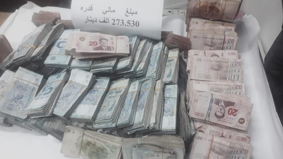 شبهة تبييض الأموال: القبض على شخصين بحوزتهما 273 ألف دينار