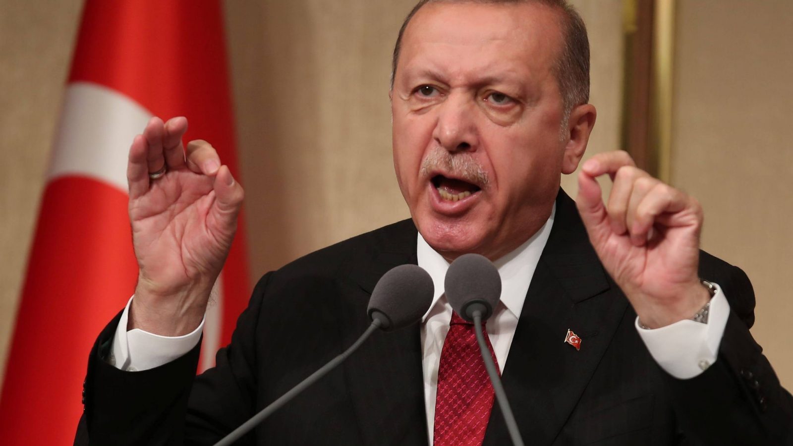 أردوغان يهدد بضرب العراق