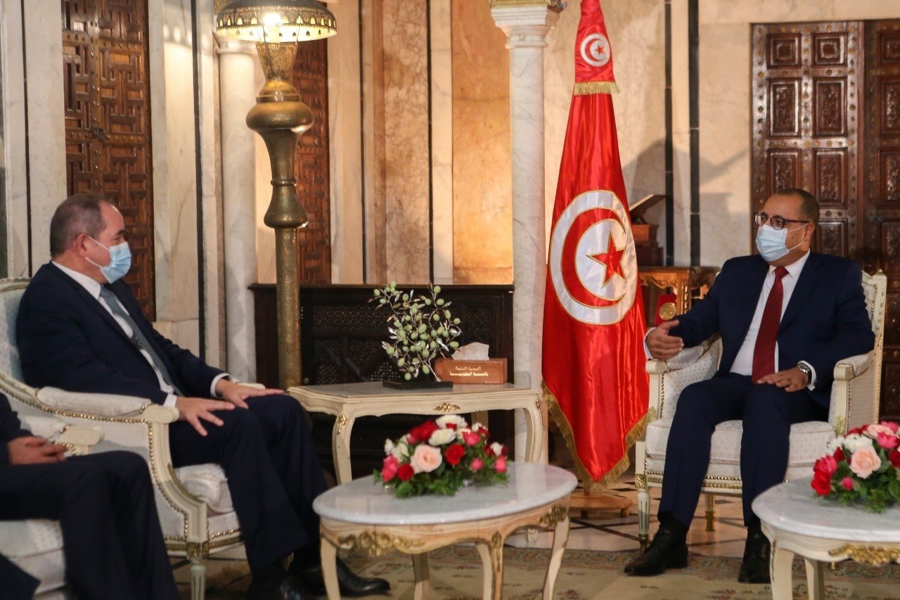 المشيشي يستقبل وزير الخارجية الجزائري