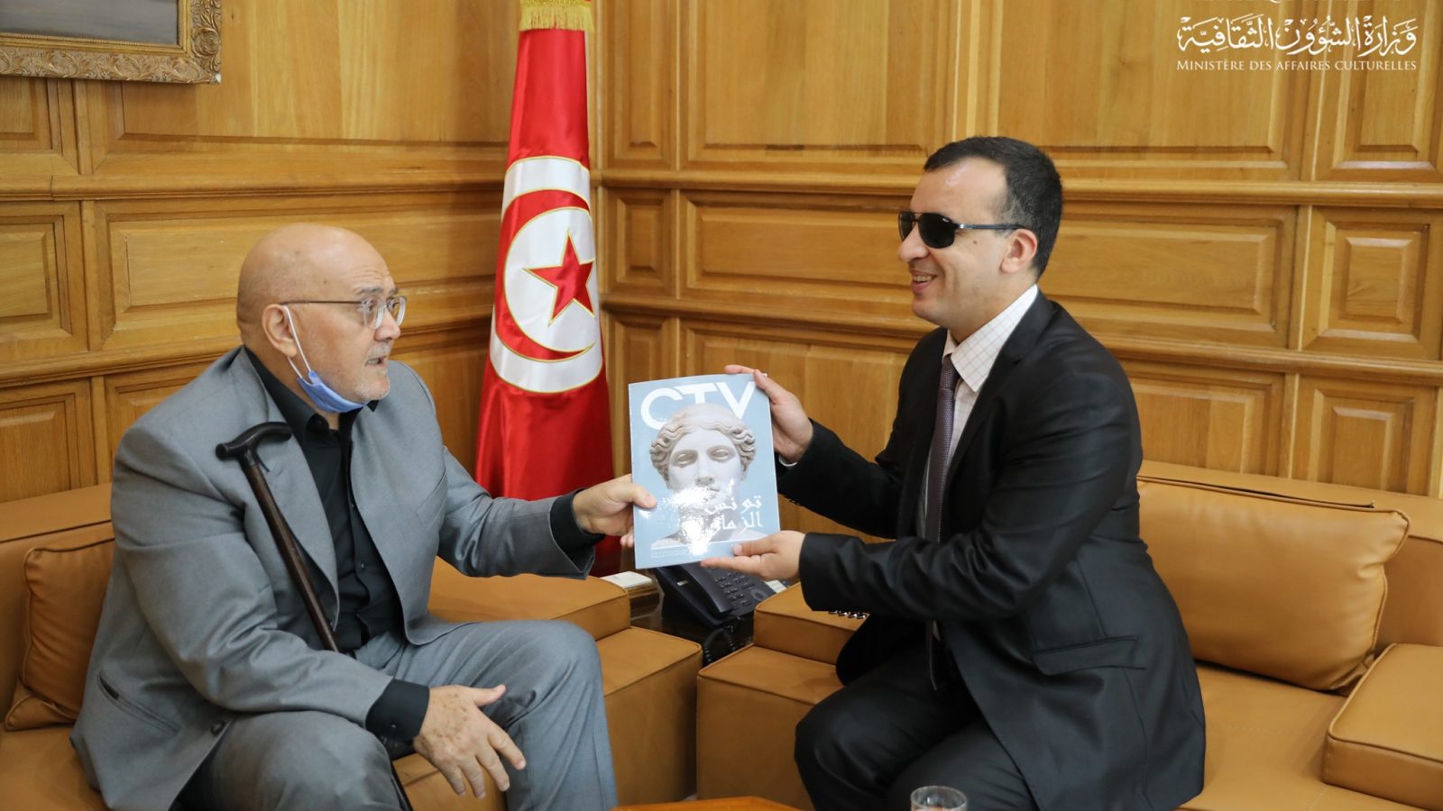 لقاء وزير الثقافة برجاء فرحات: إصلاح قطاع المسرح في تونس أولوية