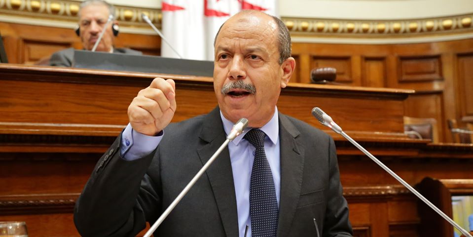 وزير العدل الجزائري يلوح بتطبيق عقوبة الإعدام