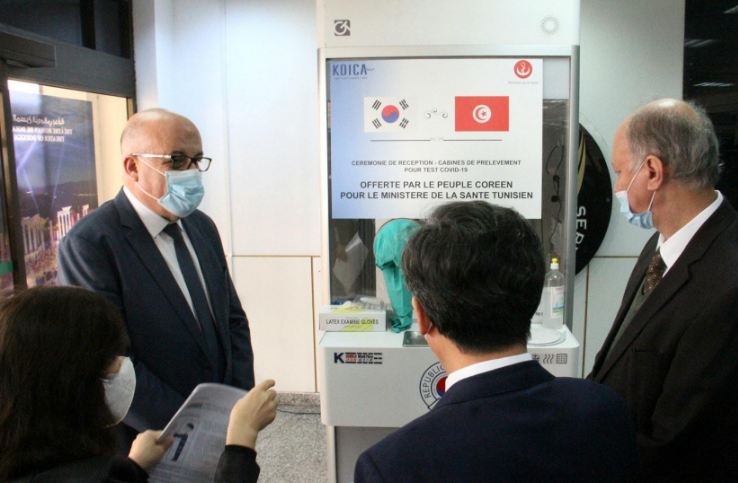 تونس تتسلّم وحدات للاختبارات السريعة للكشف عن كورونا من كوريا الجنوبيّة