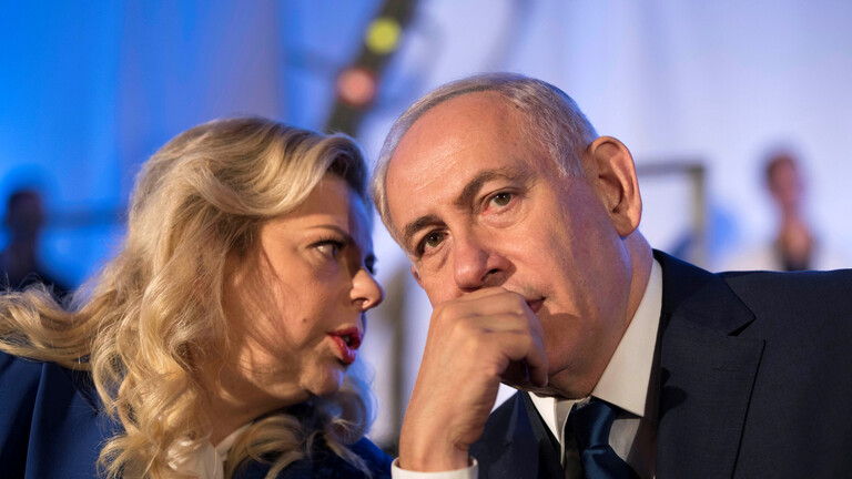 صحيفة إسرائيلية: عقد قانوني يخوّل لزوجة نتنياهو التحكم بشؤون الدولة