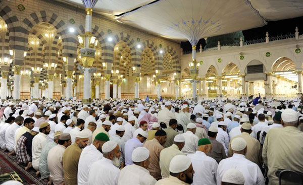 السماح بصلاة التراويح في المسجد النبوي