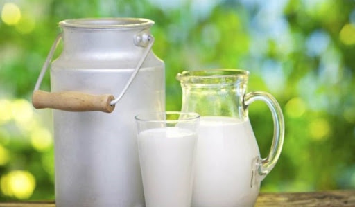 الزياني: مخزون الحليب سيكفي لـ20 يوما فقط