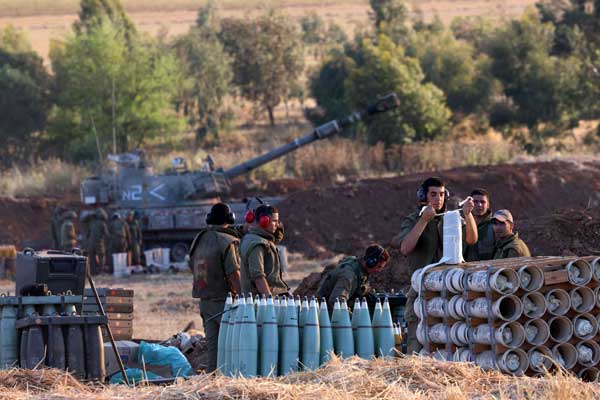 إسرائيل تحشد لعملية عسكرية برية ضد غزة