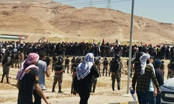 الأردنيون يتظاهرون: افتحوا الحدود ! (فيديو)