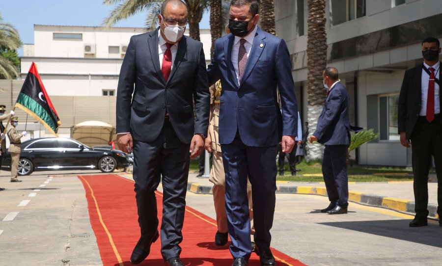 تنظيم سيء لزيارة المشيشي إلى ليبيا: وزراء يتقاسمون الغرف في النزل