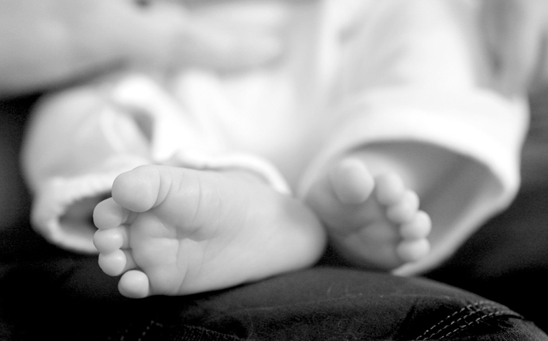 فتح بحث في وفاة مسترابة لرضيع في حضانة