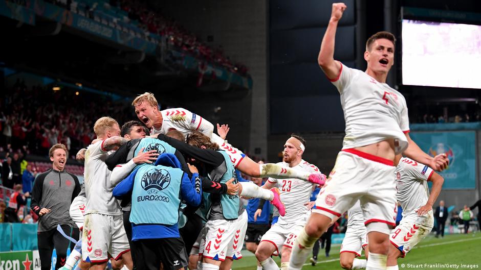 كأس أوروبا/ تأهل تاريخي للدنمارك إلى ربع النهائي