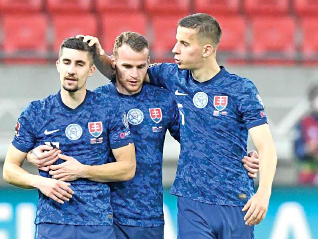 أورو 2021/ فوز مثير لسلوفاكيا على بولونيا