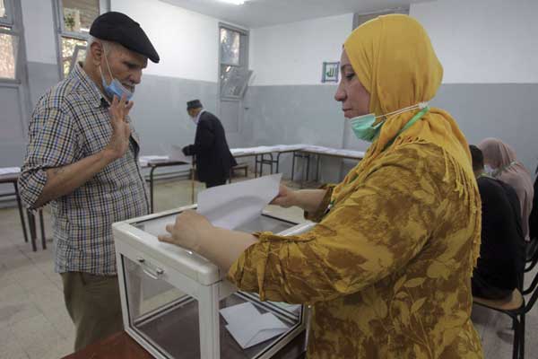 الانتخابات البرلمانية/ هذه نسبة إقبال الجزائريين على صناديق الاقتراع