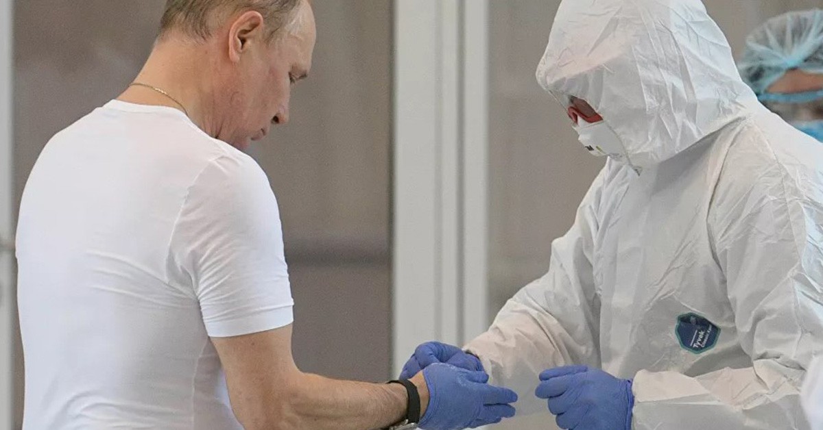 الرئيس الروسي يكشف عن نوع اللقاح الذي تلقاه