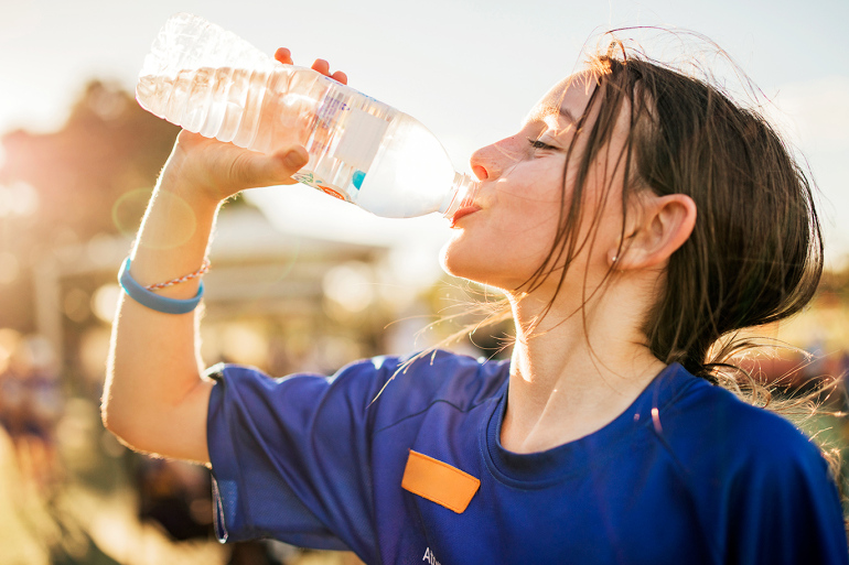 7 فوائد لشرب الماء في الصباح
