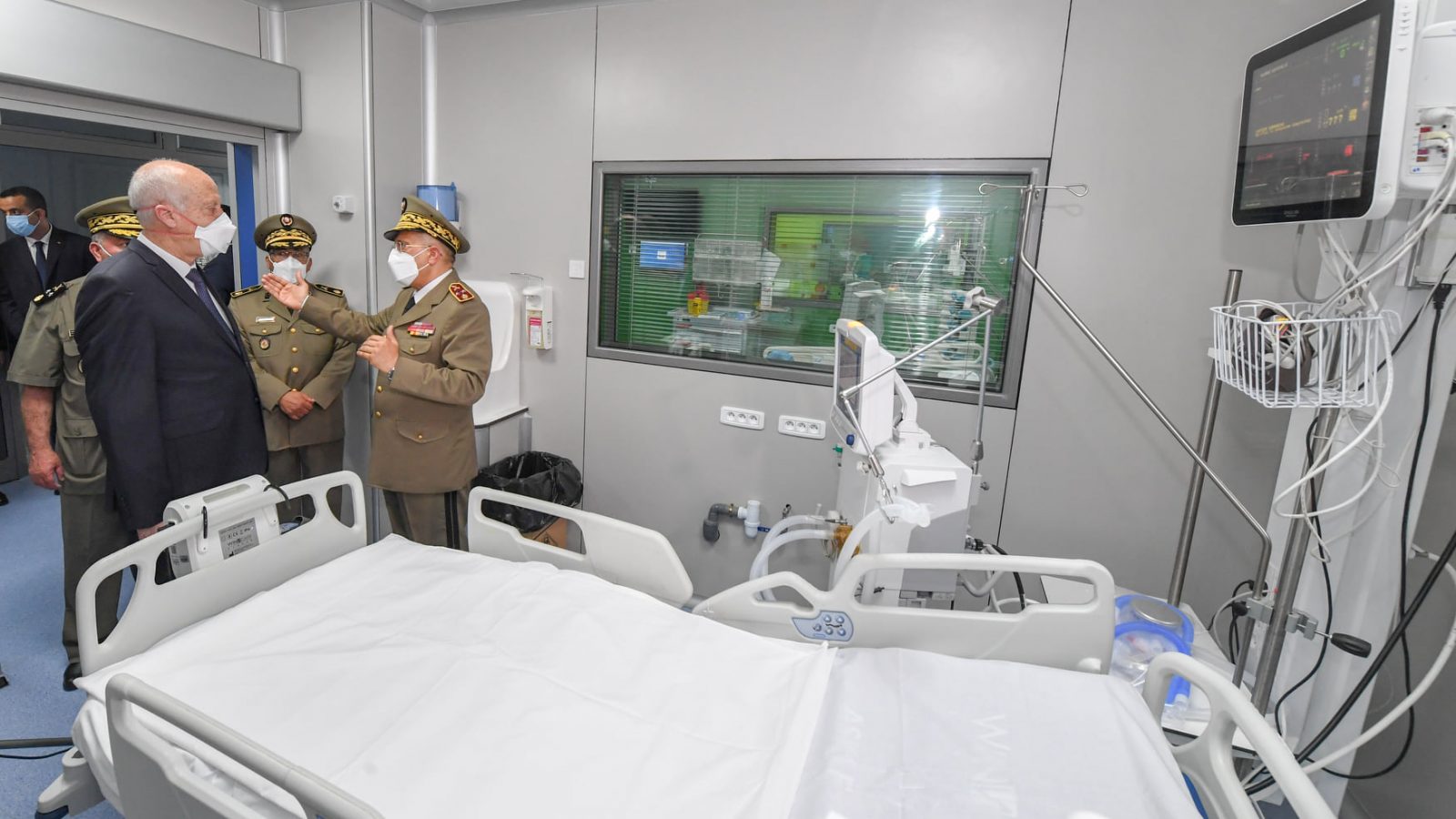 قيس سعيّد يدشن الجناح الجديد لقسم الإنعاش بالمستشفى العسكري (صور)