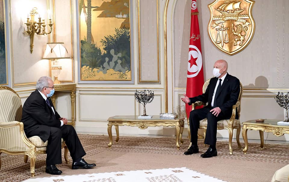 وزير الخارجية الجزائري: لهذا التقيت الرئيس التونسي مرتين خلال 5 ايام(فيديو)