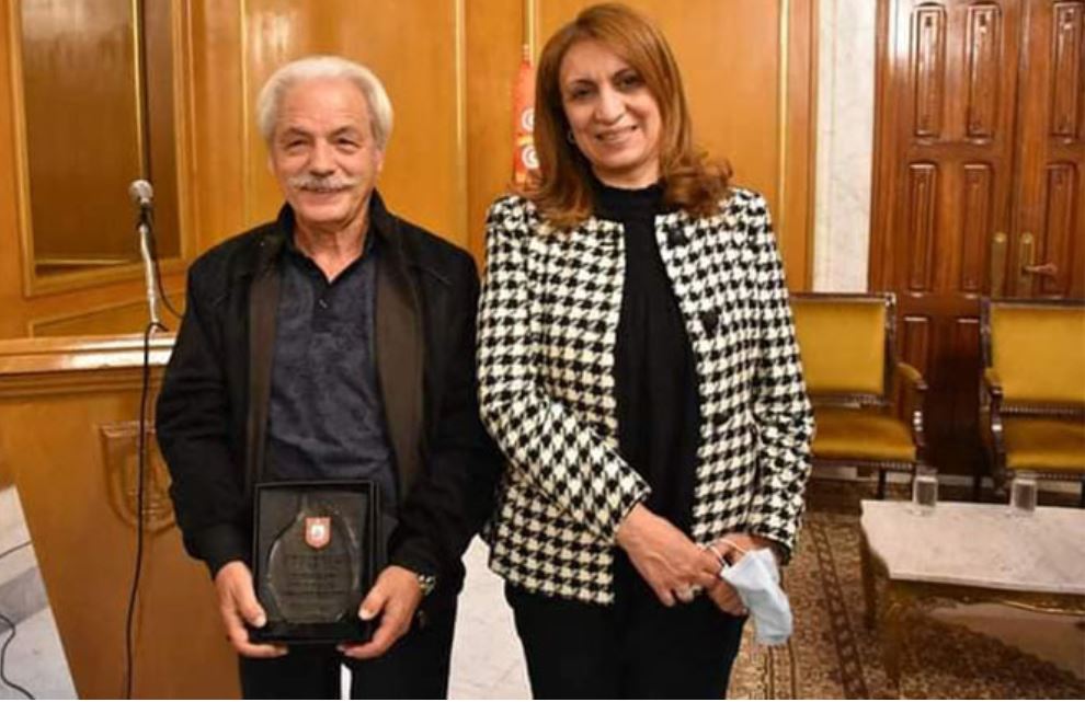 حسين بن عمو يفوز بجائزة علي البلهوان الأدبية