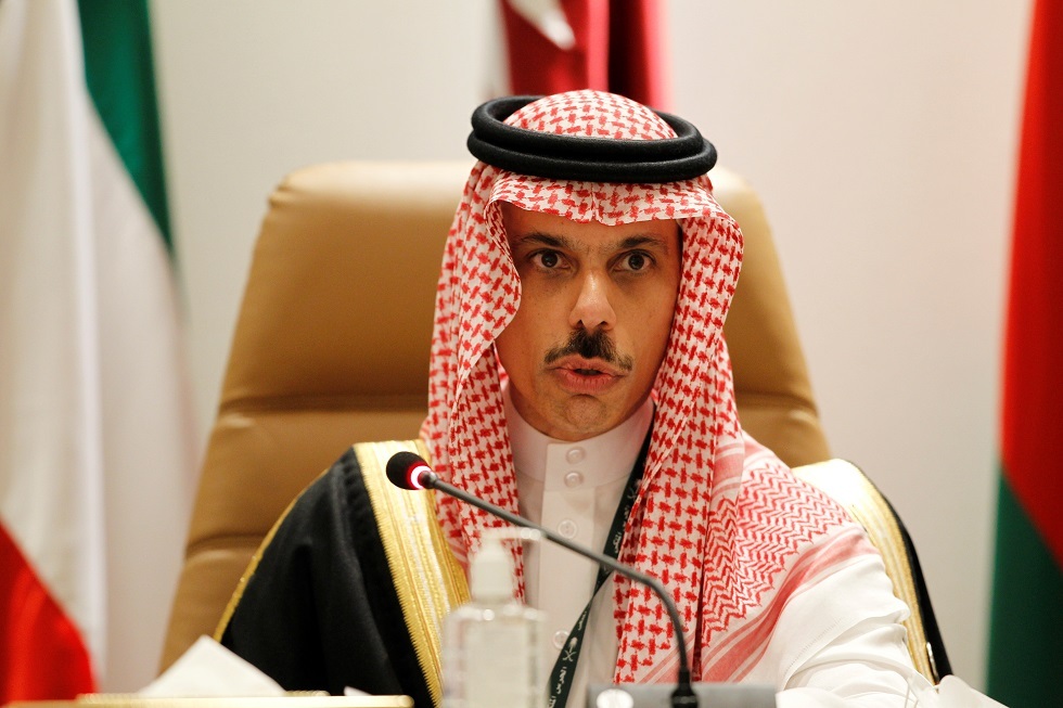 وزير الخارجية السعودي: لا توجد أزمة بيننا وبين لبنان