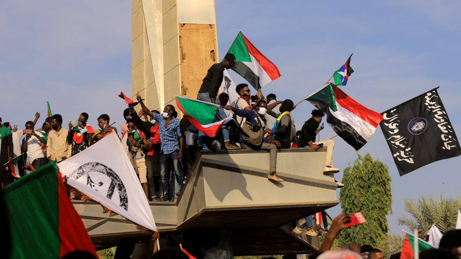 رغم قطع الإنترنت/ مظاهرات حاشدة في السودان
