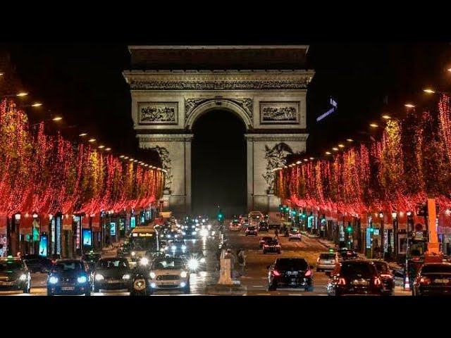 إلغاء عروض الألعاب النارية والاحتفالات وسط باريس ليلة رأس السنة