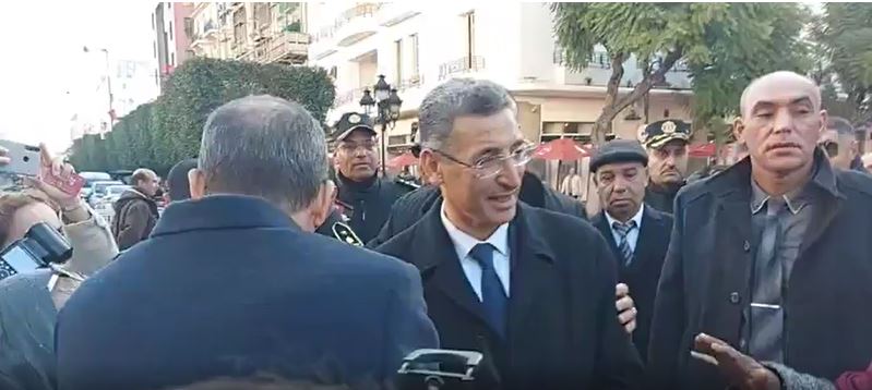 وزير الداخلية يتفقد الوحدات الأمنية بشارع بورقيبة (فيديو)