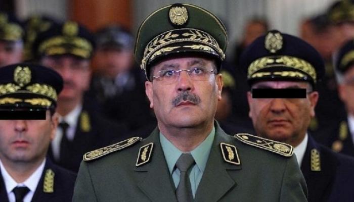 الجزائر/ السجن المؤبد للقائد السابق للدرك والإعدام لسكريتير قايد صالح