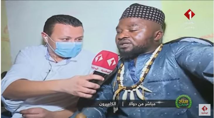 لأوّل مرة في التلفزة التونسية/ ساحر إفريقي يدّعي القدرة على تغيير نتائج المباريات (فيديو)