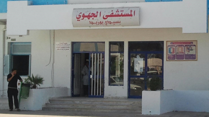 سيدي بوزيد/ نقل معلمين نواب مضربين عن الطعام إلى المستشفى