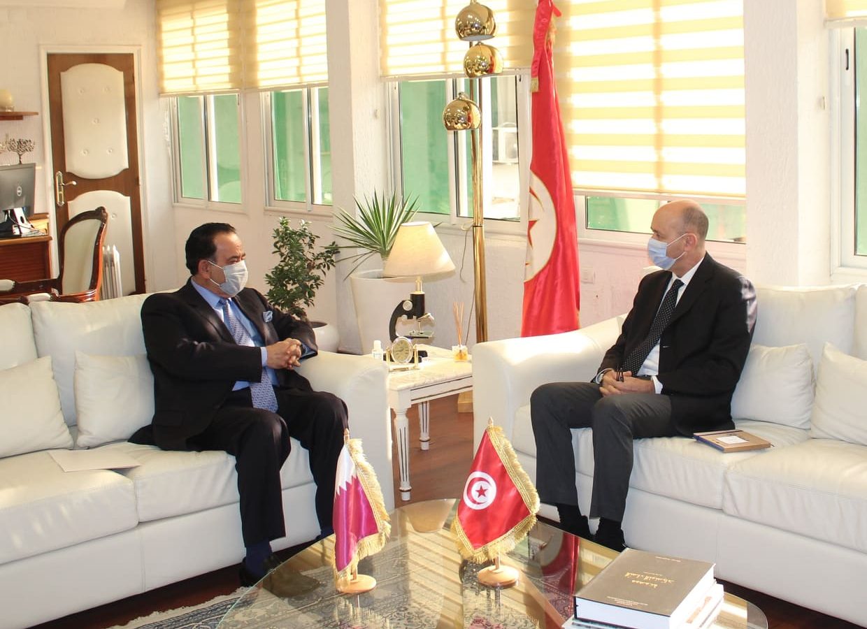 وزير الفلاحة يلتقي سفير قطر بتونس