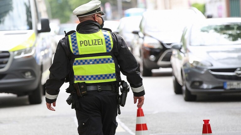 طالب مسلح بمدرسة ألمانية والشرطة تطوق المكان
