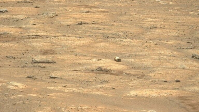 جسم غامض على سطح المريخ يثير التساؤلات