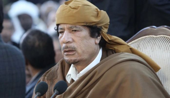 القذافي لا يزال حيا ويقود المقاومة/ الحارسة الشخصية للزعيم الليبي تفجر جدلا (فيديو)