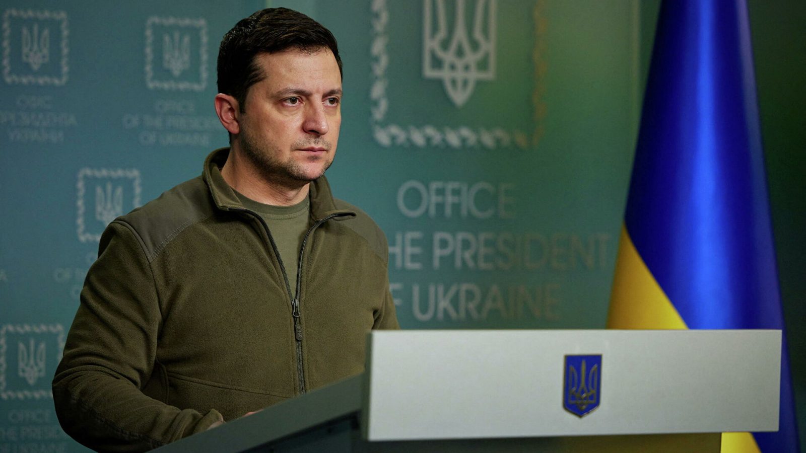 زيلينسكي: أوكرانيا لن تركع للناتو.. ومستعدّون لمناقشة هذه المسائل مع روسيا